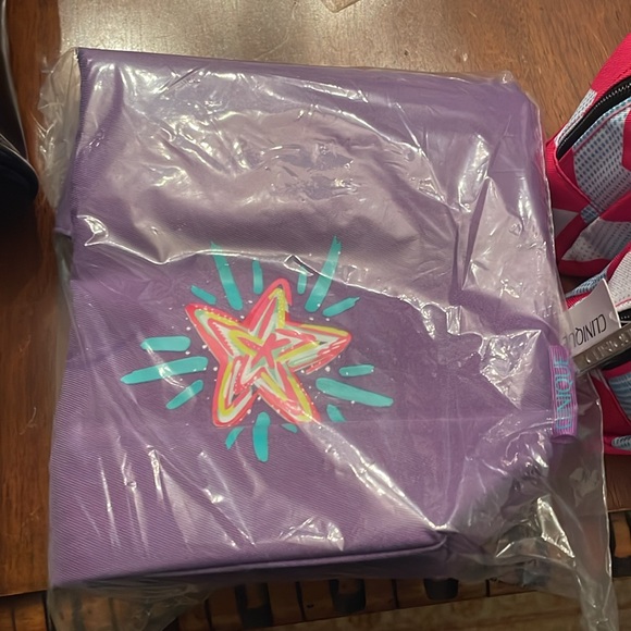 $50 La Mer Gift Card, 10Piece Beauty Box All New Products - Picture 13 of 15